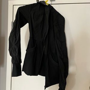 Black lulu lemon jacket